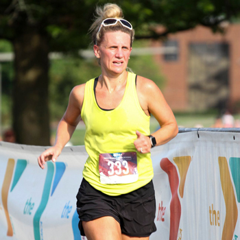 Lindsey Sexton running