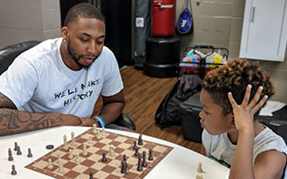 YCAP-volunteer-chess
