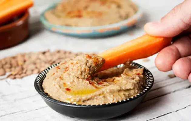 carrots and hummus